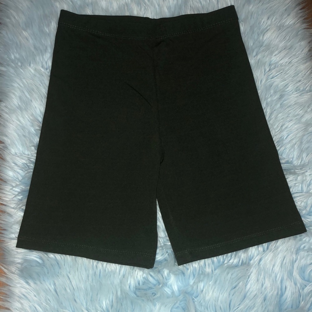 💙3 Items for $12 Olive Biker Shorts